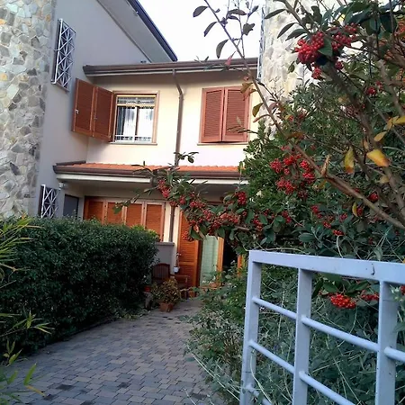 Гостевой дом Anne's House *